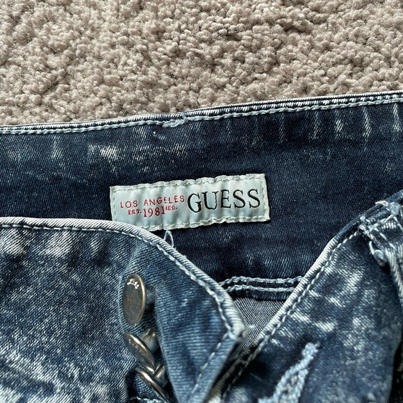Guess shorts - Picture 3 of 4